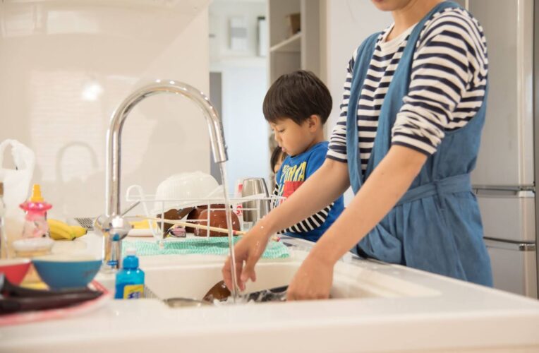 水道代を払い忘れたらどうなる？いつ止まる？滞納のリスクと対処法を解説